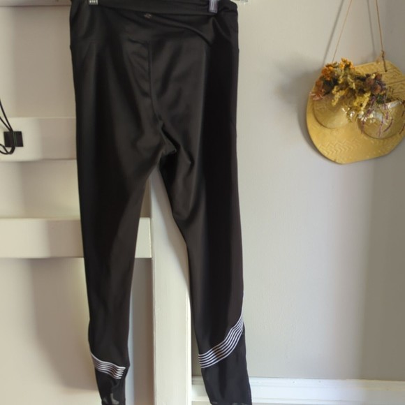 Nanette Lepore Women's Small Black Workout Pants Stretchy with White/ Cut outs - Picture 4 of 8